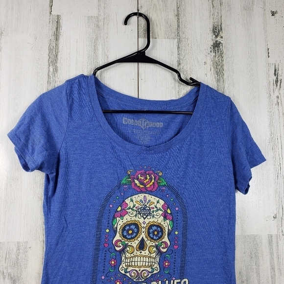 3/$15 house of blues Cleveland sugar skull graph t-shirt women's size large - Picture 3 of 8